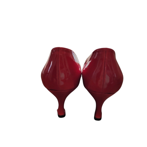 Stuart Weitzman red patent leather kitten heels - 8N.        J75 - Picture 5 of 9